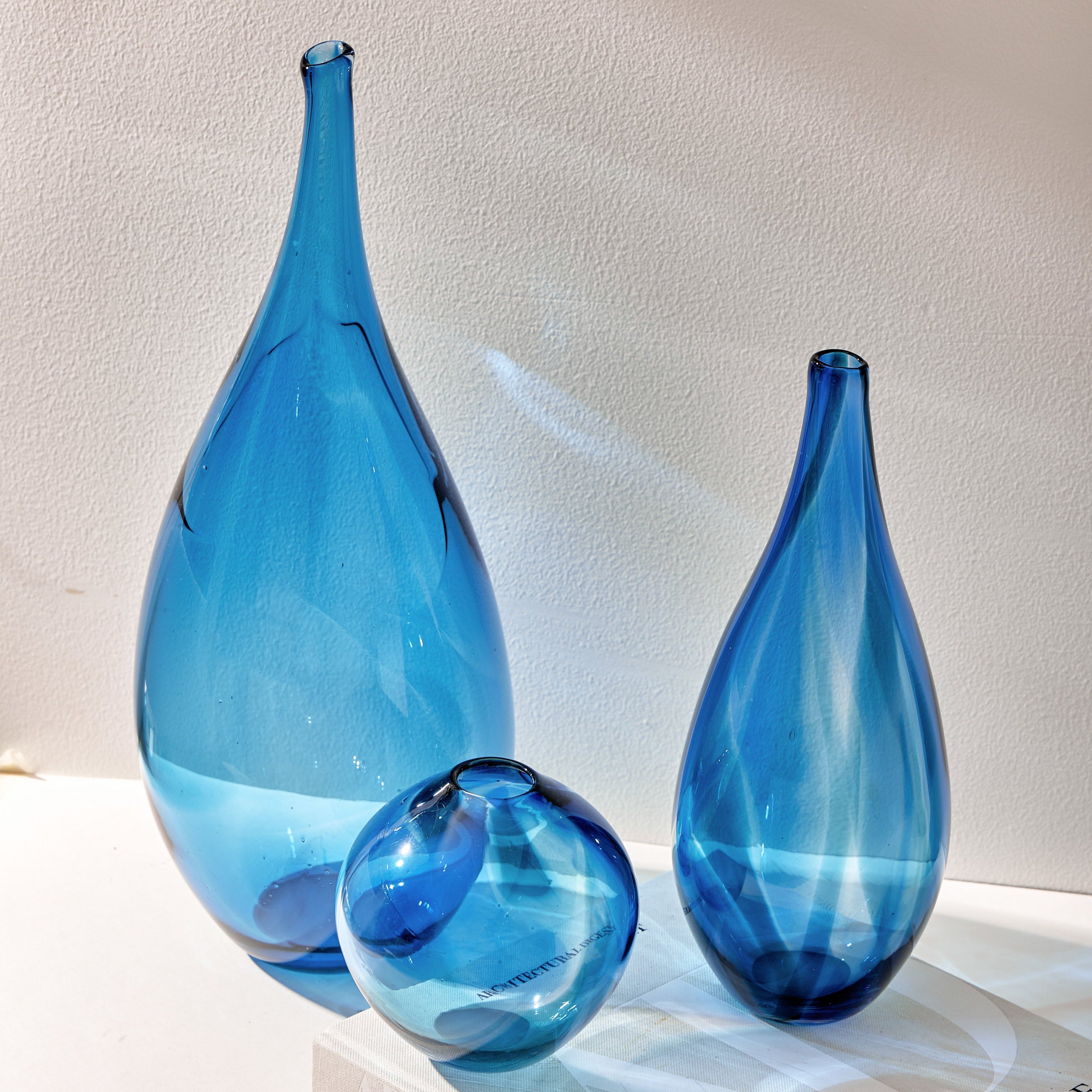 FAVIAN Hand-blown Glass Vase - Medium